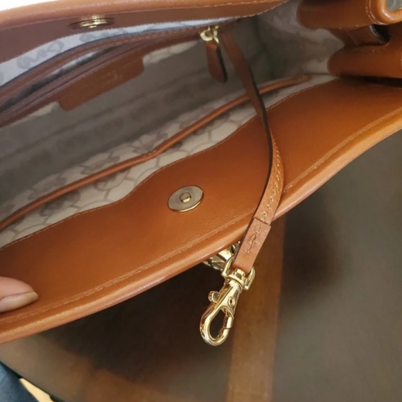 Michael Kors handbag - Picture 3 of 9